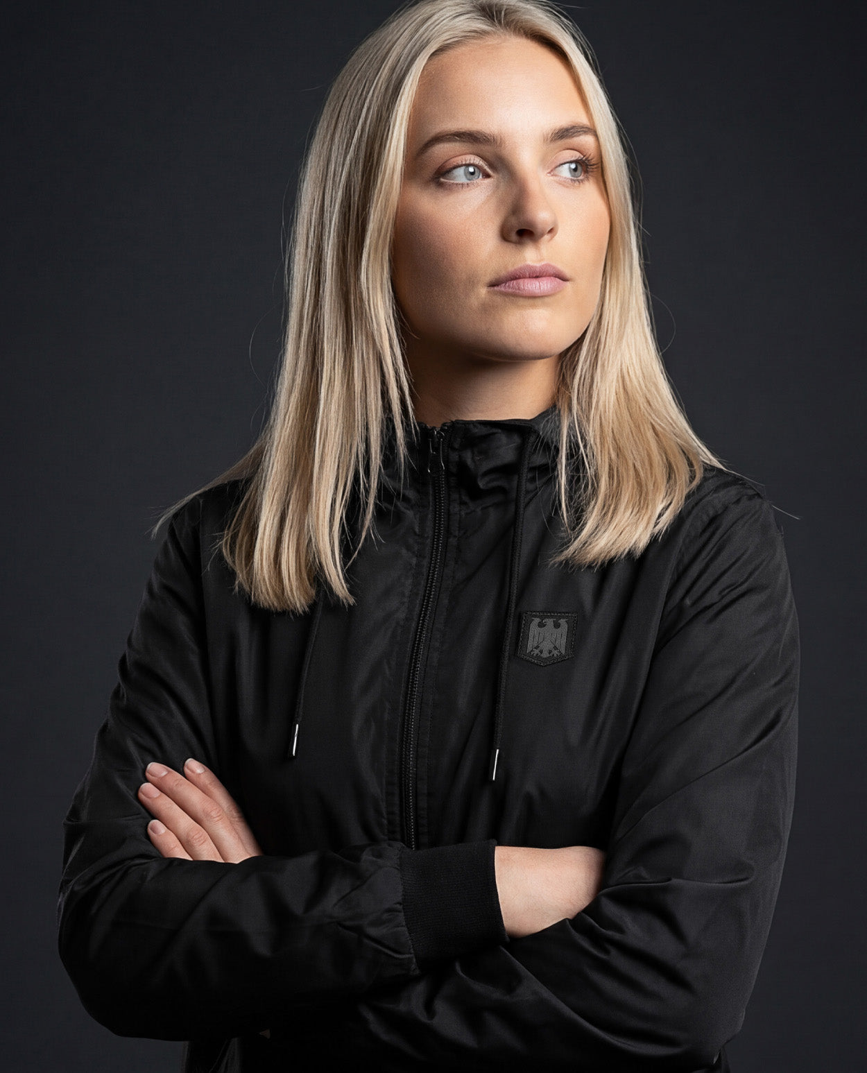 Frauen Windrunner "Adler" All-Black