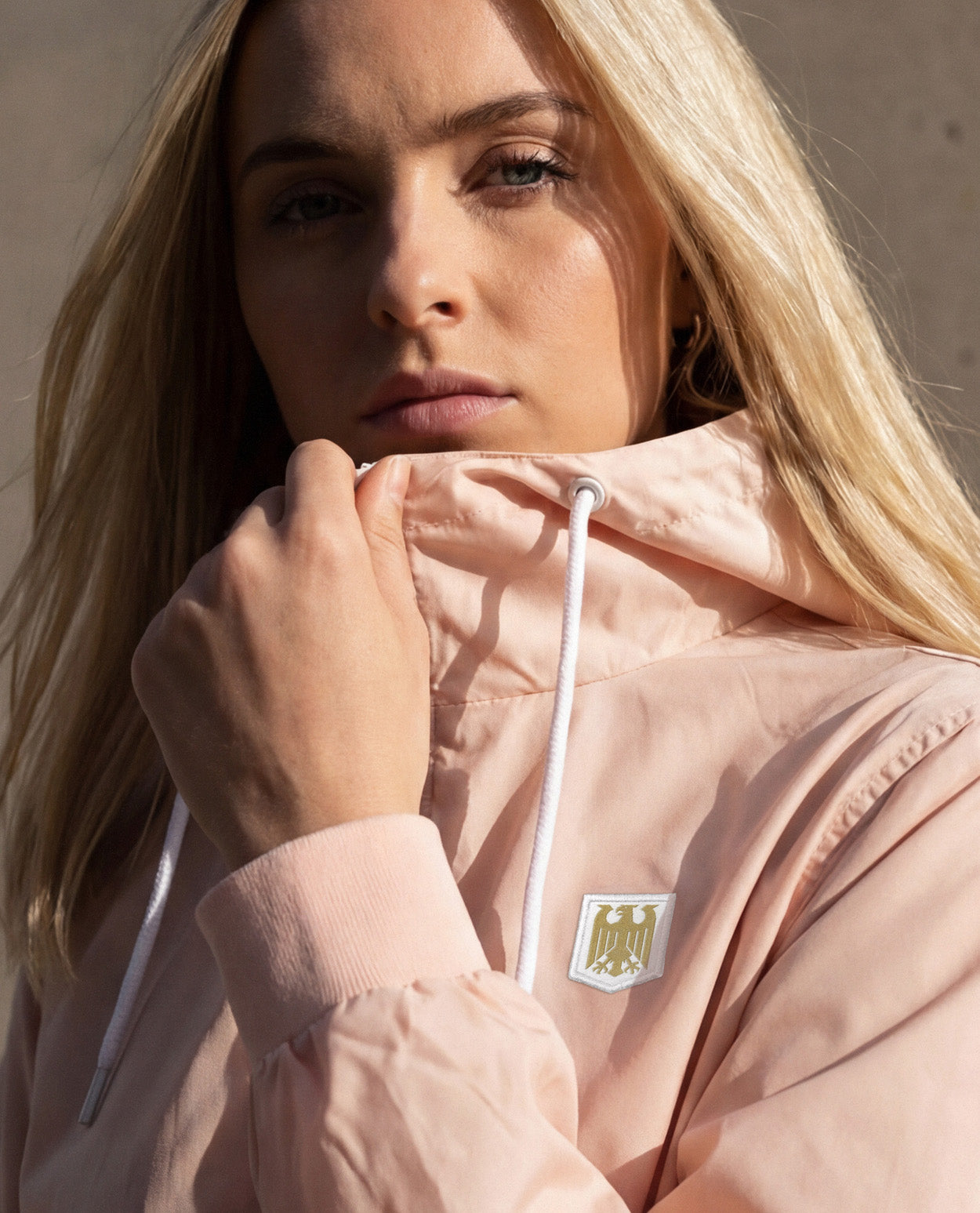 Frauen Windrunner "Adler" Light Pink