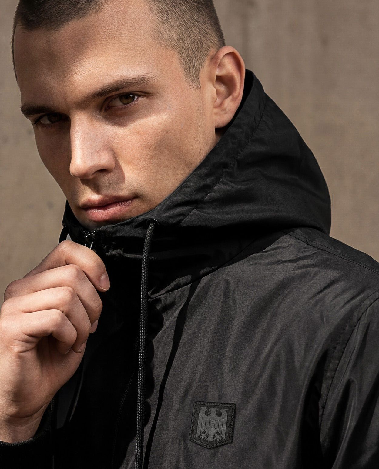 Windrunner "Adler" All-Black