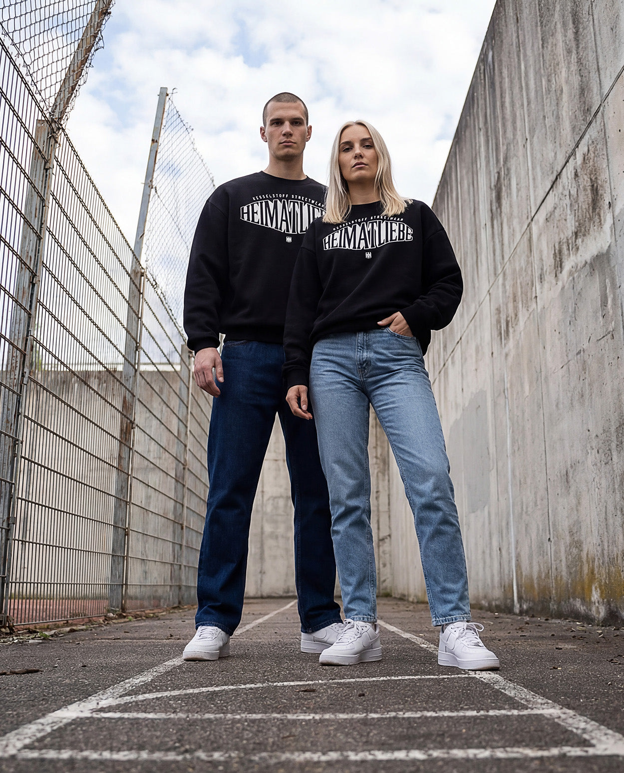 Oversized Sweatshirt Heimatliebe Schwarz