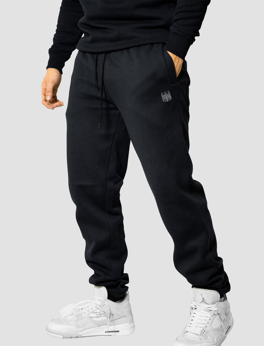 Adler Pants "All-Black"