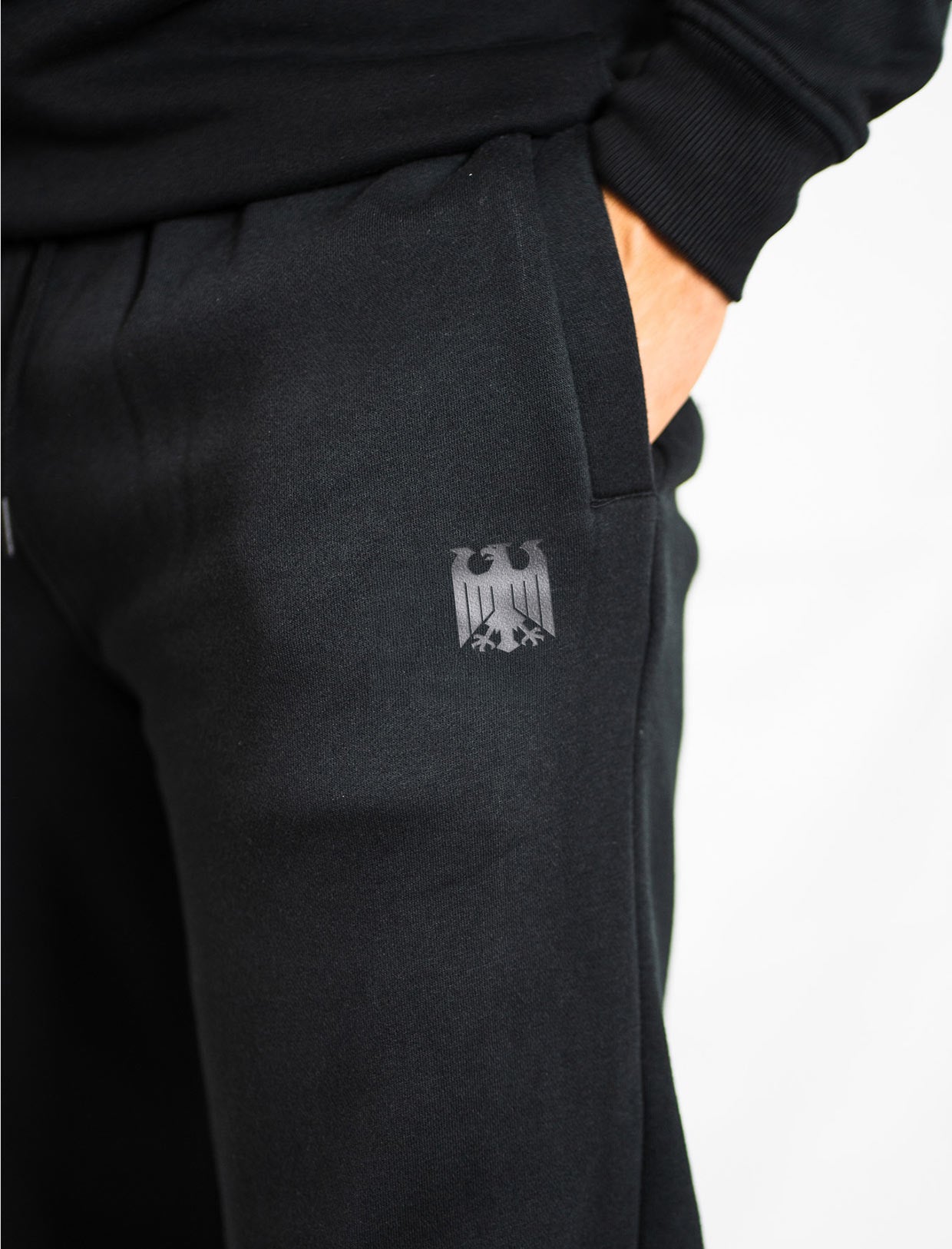 Adler Pants "All-Black"
